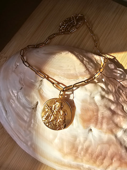 Colar com medalhão de Santo António