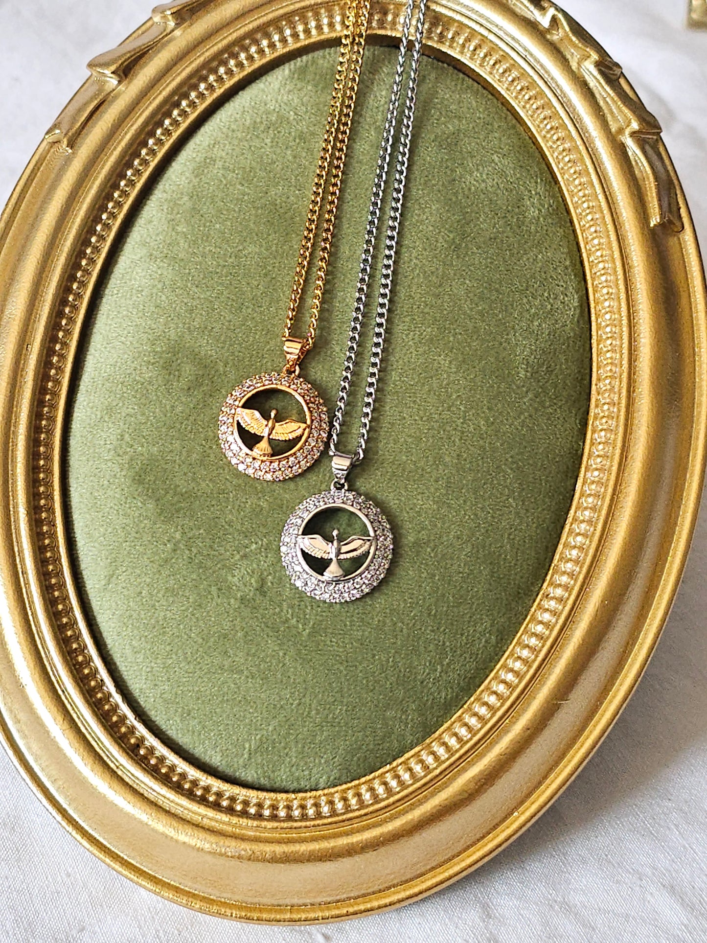 Colar com Medalha de Espírito Santo