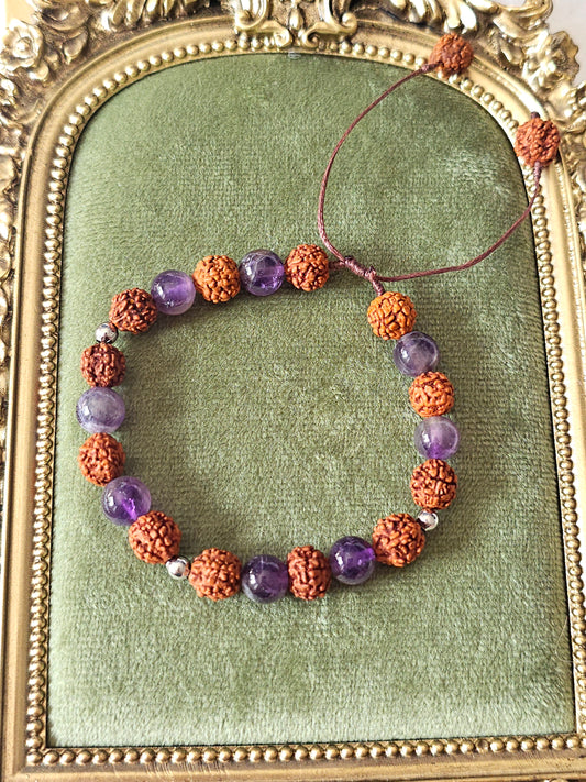 Pulseira em Rudraksha e Ametista