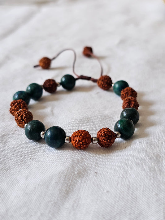 Pulseira em Rudraksha e Crisocola