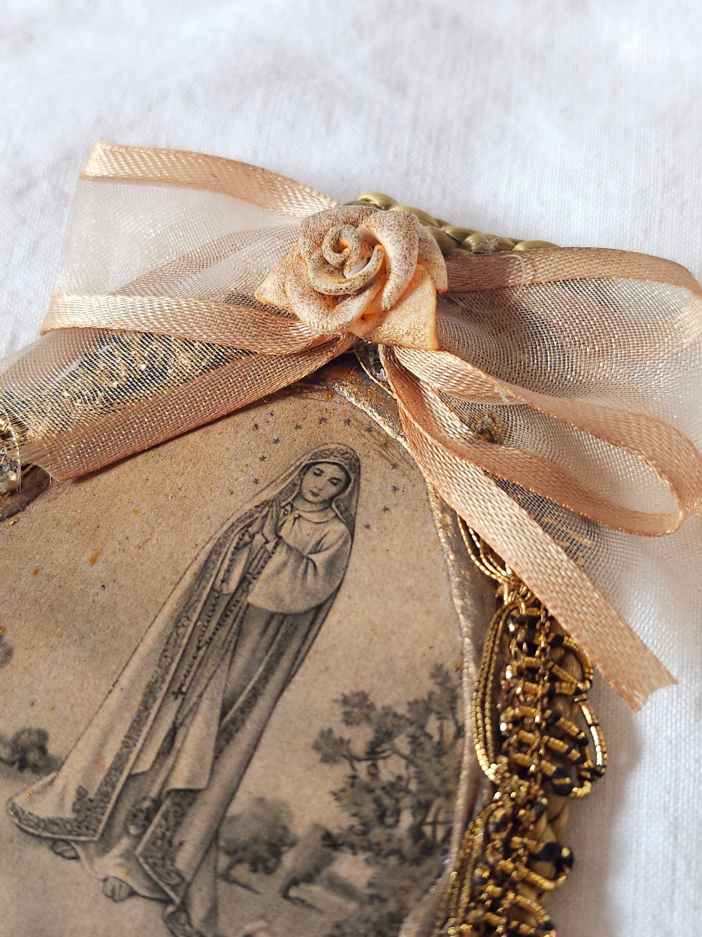 Registo de Nossa Senhora de Fatima com os Pastorinhos