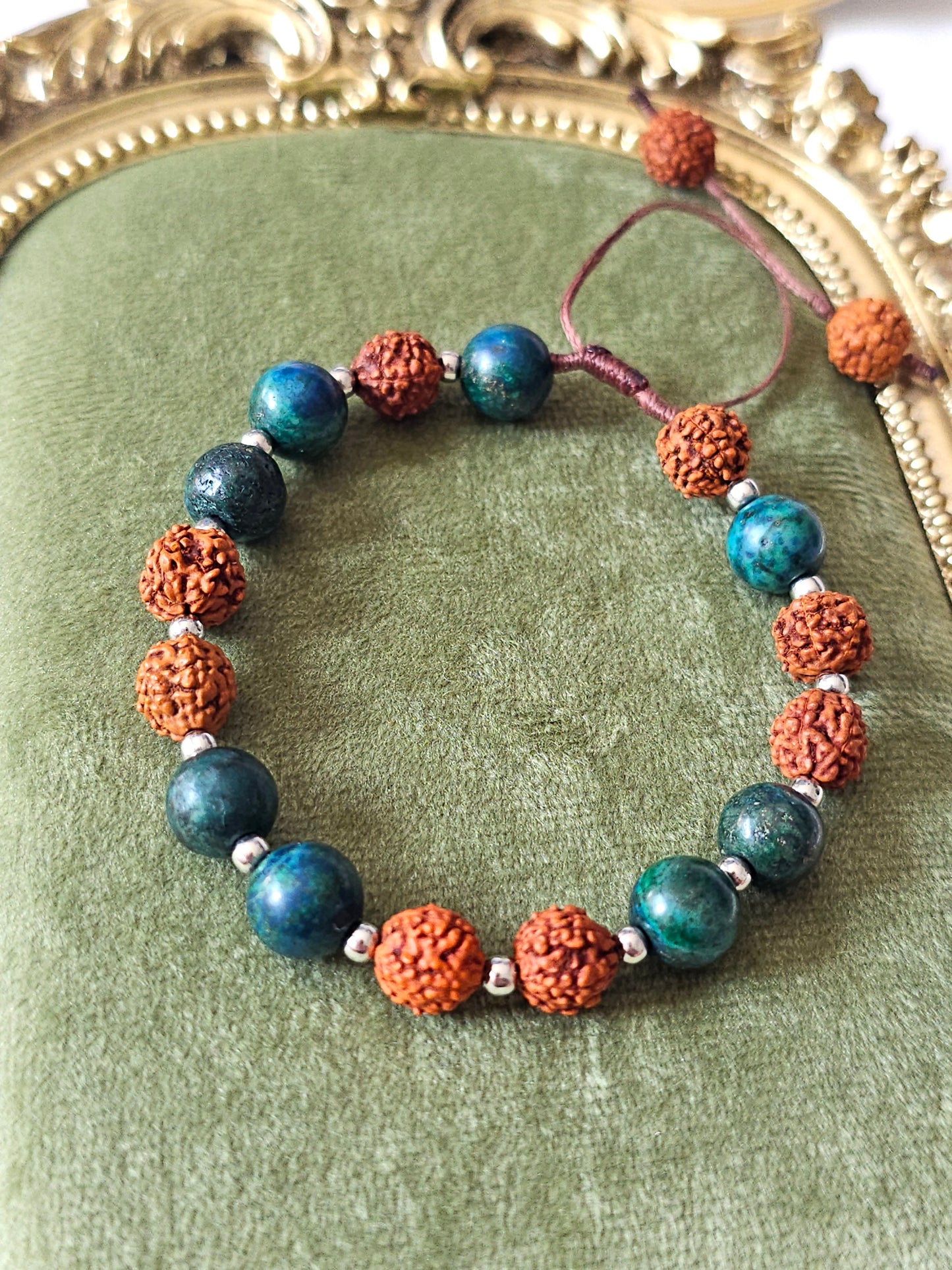 Pulseira em Rudraksha e Crisocola