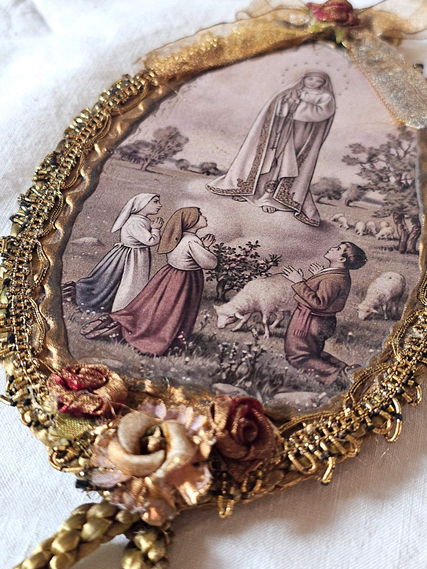 Registo de Nossa Senhora de Fatima com os Pastorinhos
