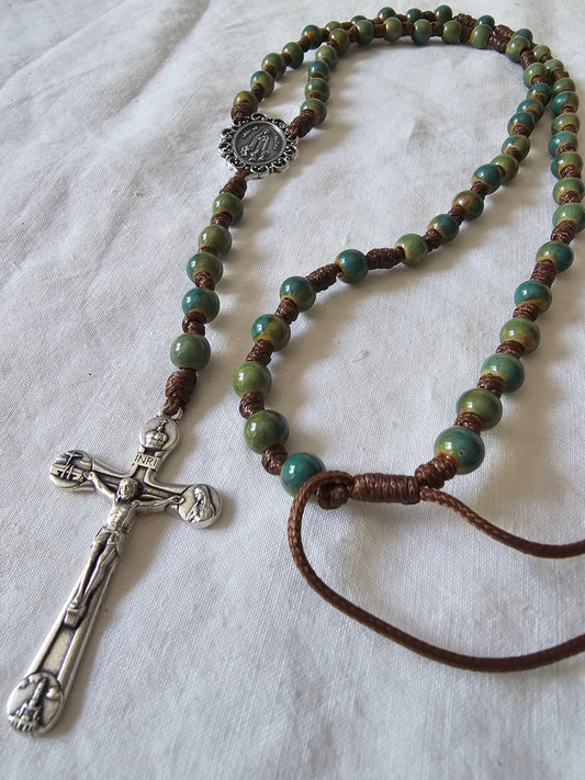 Terço em Porcelana Verde Azulada - Ajustável