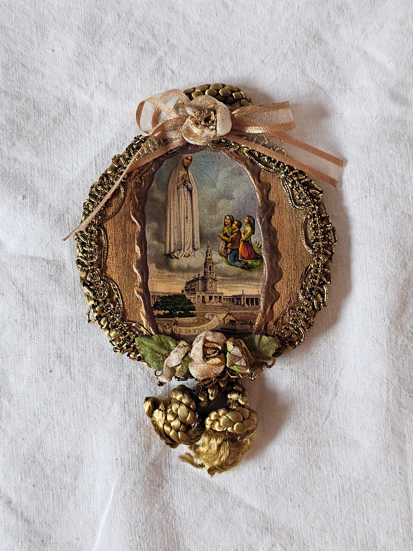 Registo de Nossa Senhora de Fatima com os Pastorinhos