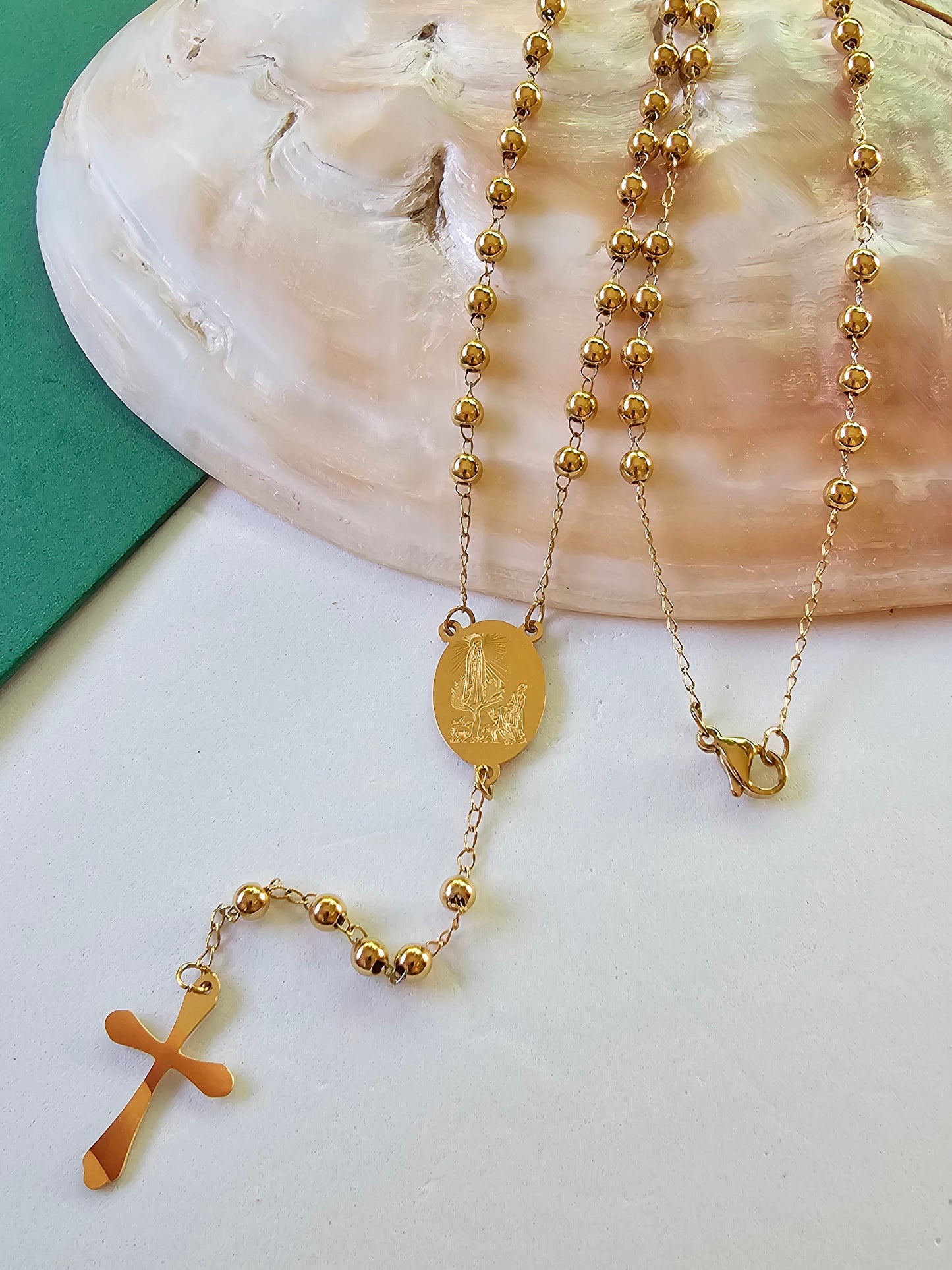 Terço-colar Nossa Senhora de Fátima e "Os Pastorinhos"
