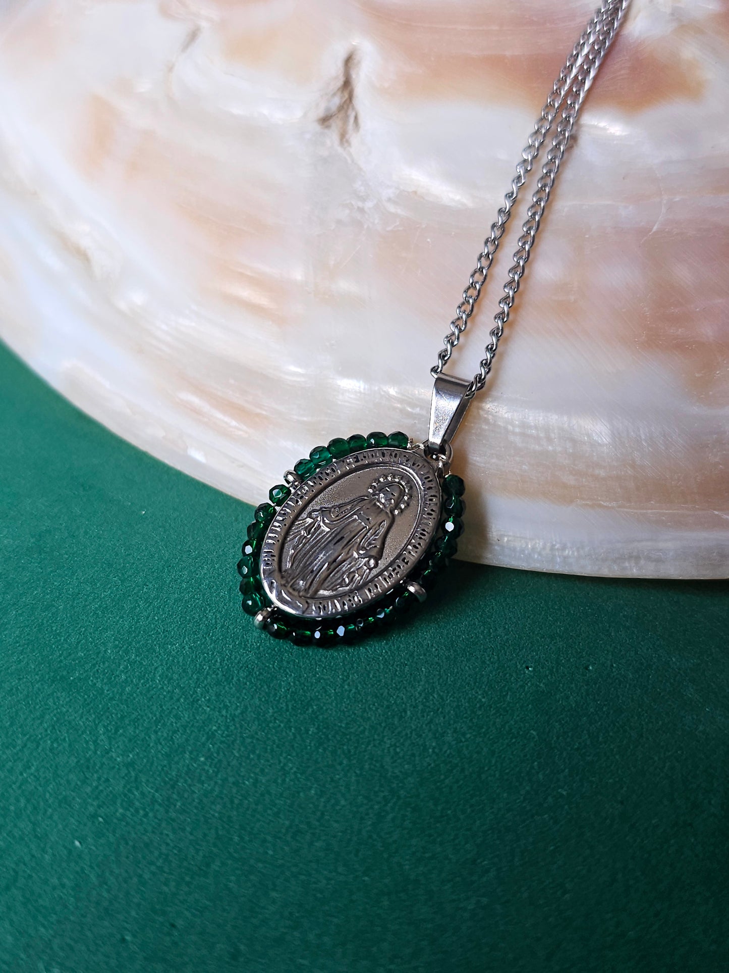 Colar Santa - Medalha Milagrosa - Verde Escuro