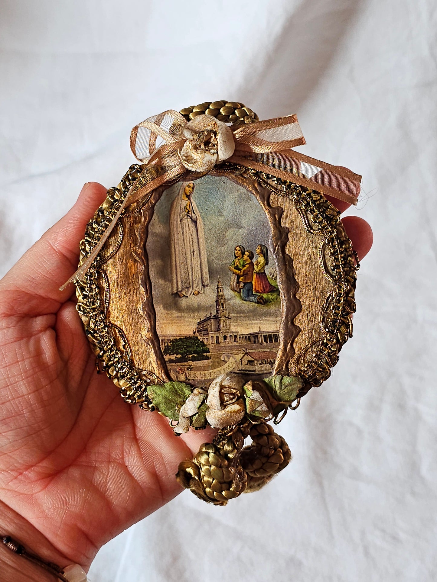 Registo de Nossa Senhora de Fatima com os Pastorinhos
