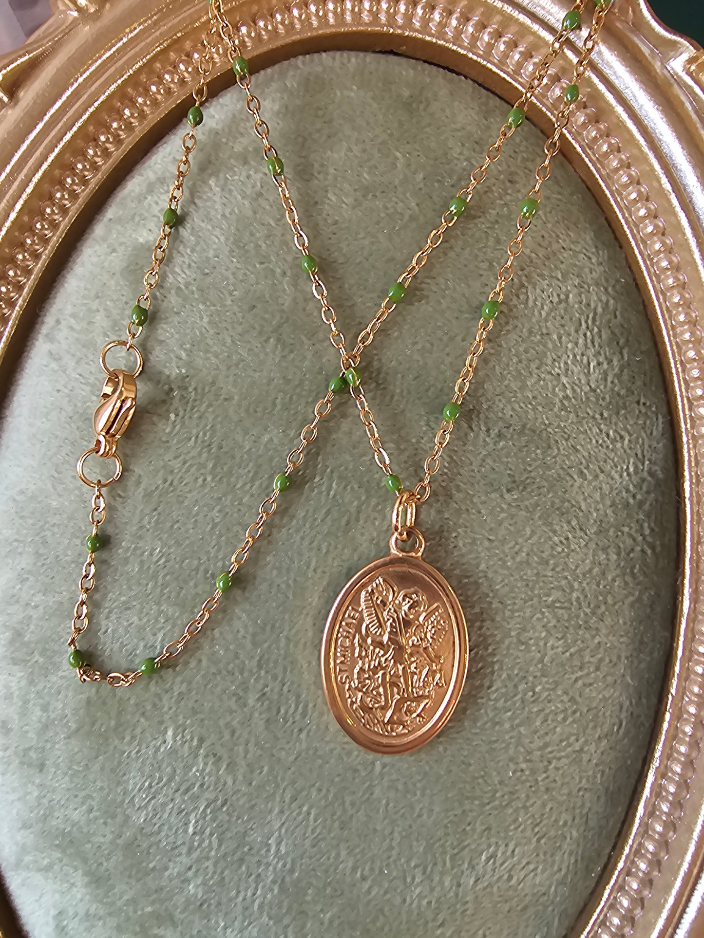 Colar com Medalha do Arcanjo São Miguel