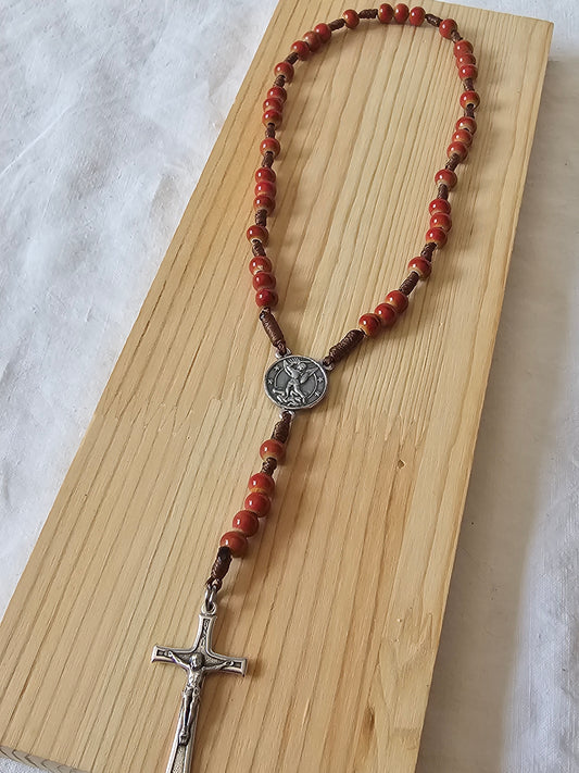 Terço de Arcanjo São Miguel - Coroa Angélica - em Porcelana