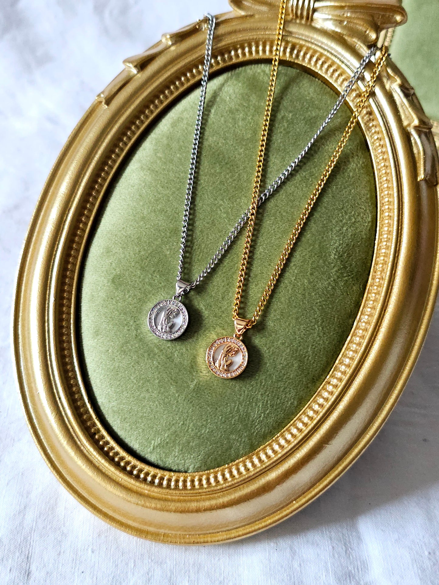Colar com Medalha de Nossa Senhora