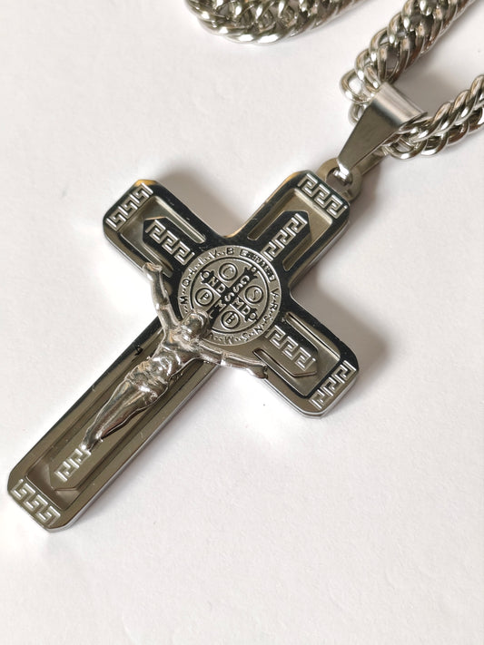 Colar Masculino com Cruz de São Bento