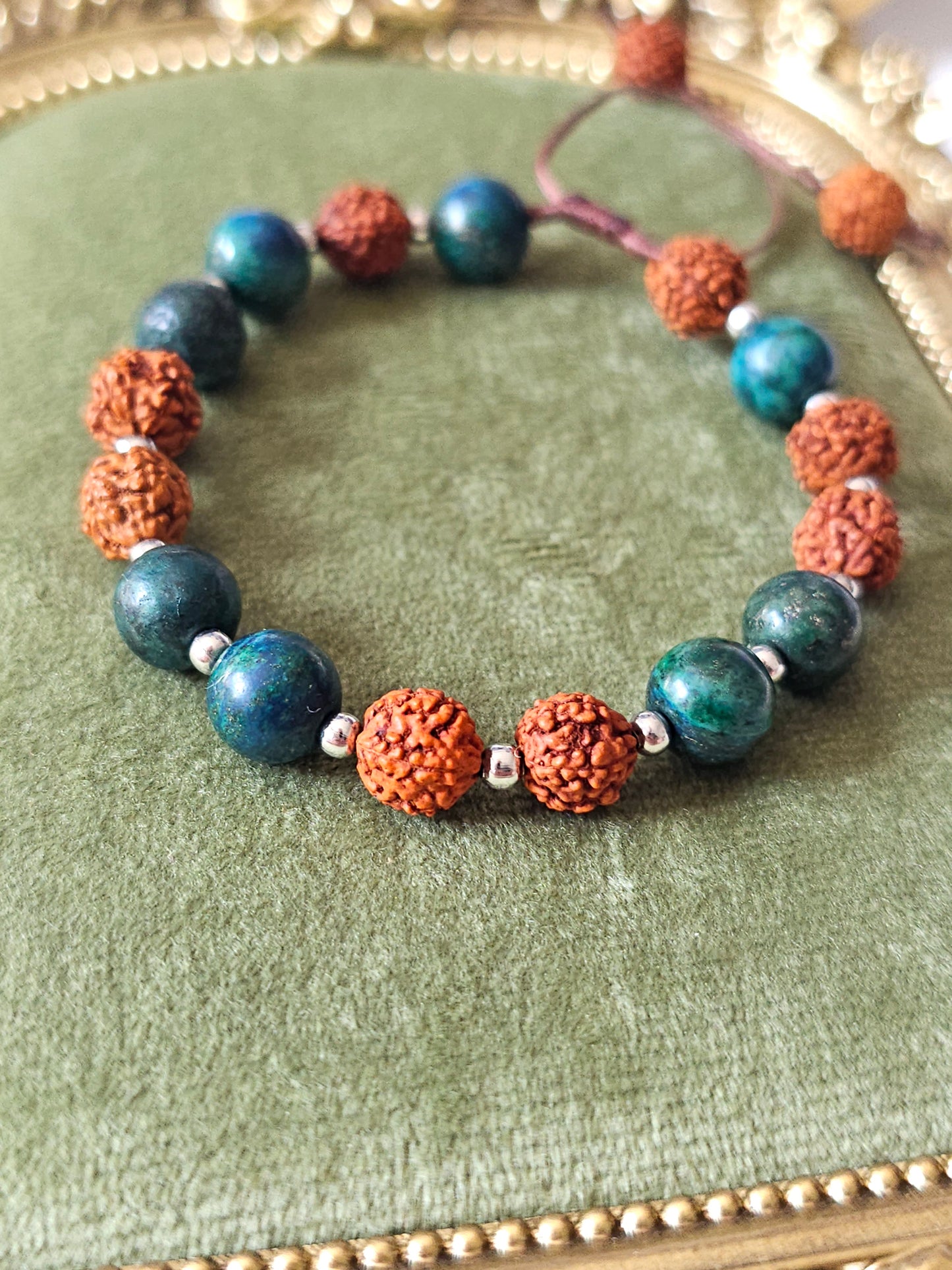 Pulseira em Rudraksha e Crisocola