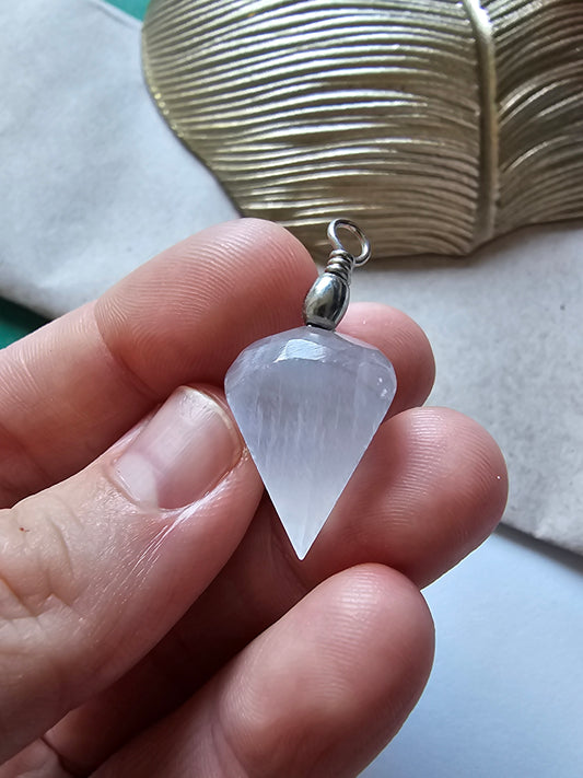 Pendente em Selenite