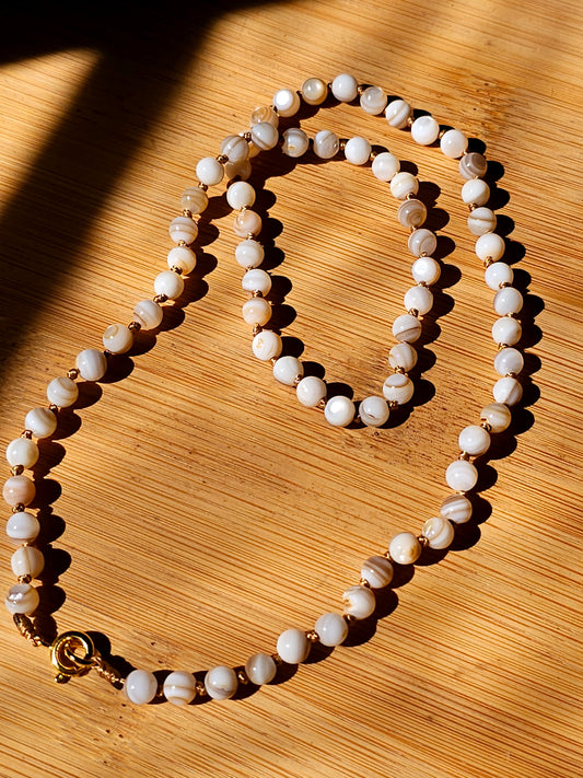 Colar em Madrepérola