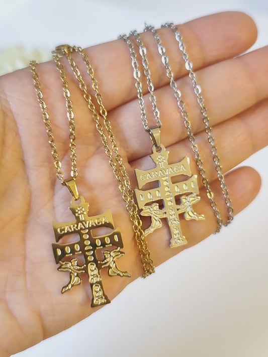 Colar com Cruz de Caravaca