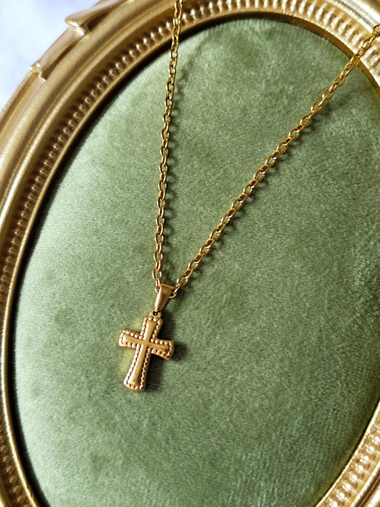 Colar com Cruz