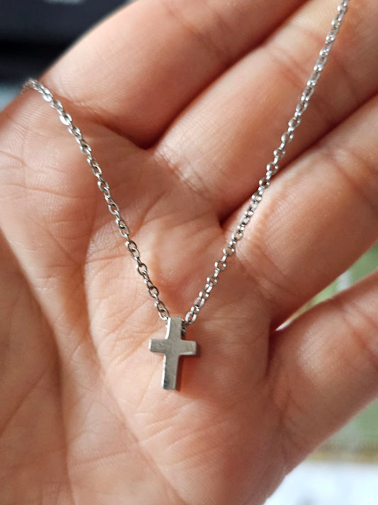 Colar com Cruz