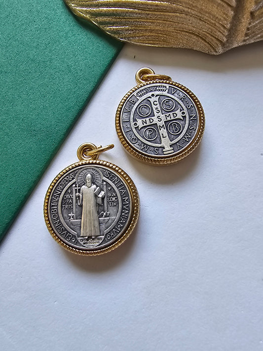 Medalha São Bento Aro Dourado