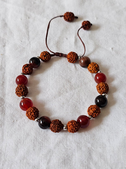 Pulseira em Rudraksha e Ágata Cornalina