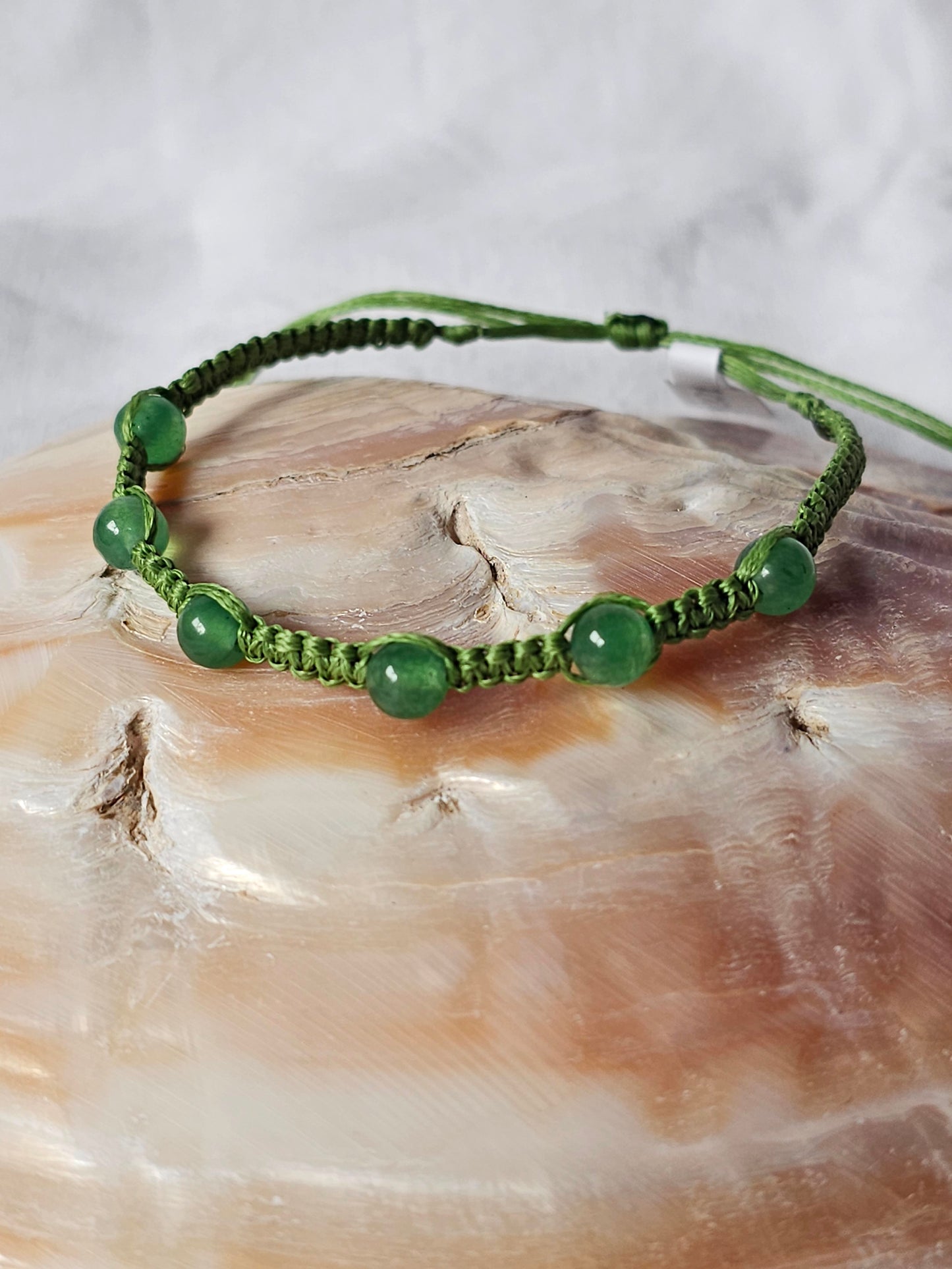 Pulseiras de Pedras Naturais em Macramé (Várias)