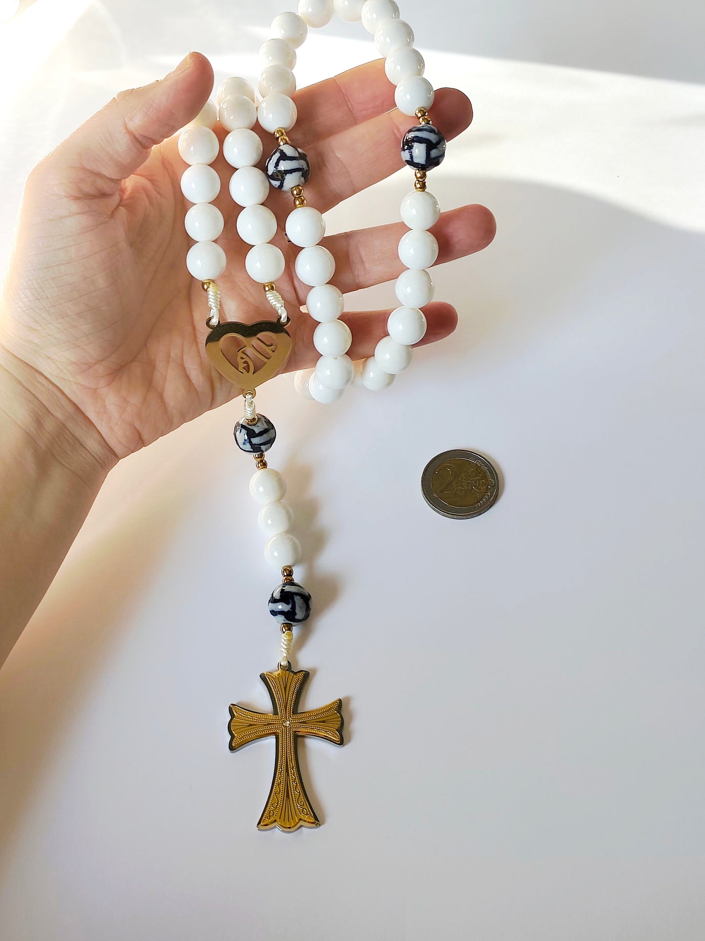 Terço Lembrança de Portugal com Contas de Nacár e Porcelana