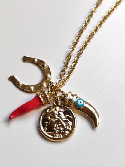 Colar Feminino com Amuletos de Proteção: São Jorge, Olhho Grego e Cornicello Italiano
