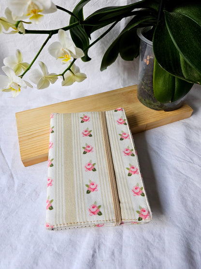 Caderno de Notas A6 - Listras com Rosas