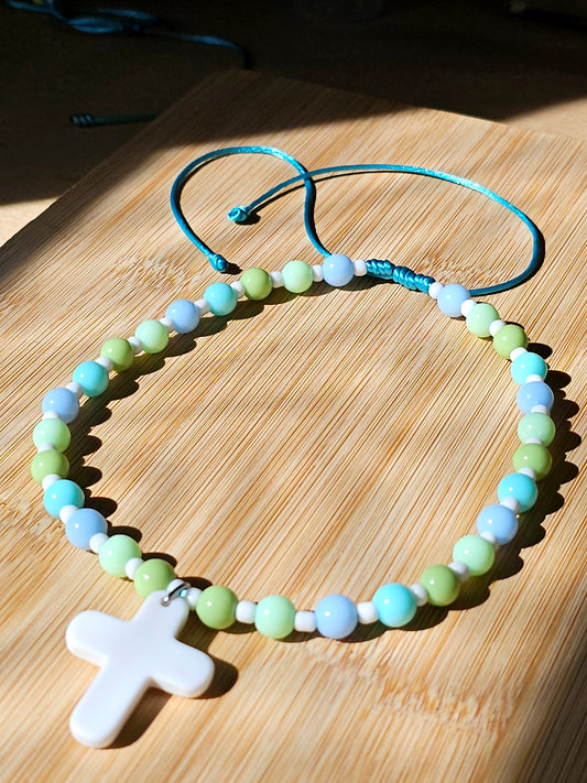 Colar com Cruz  - Tons Azuis e Verdes