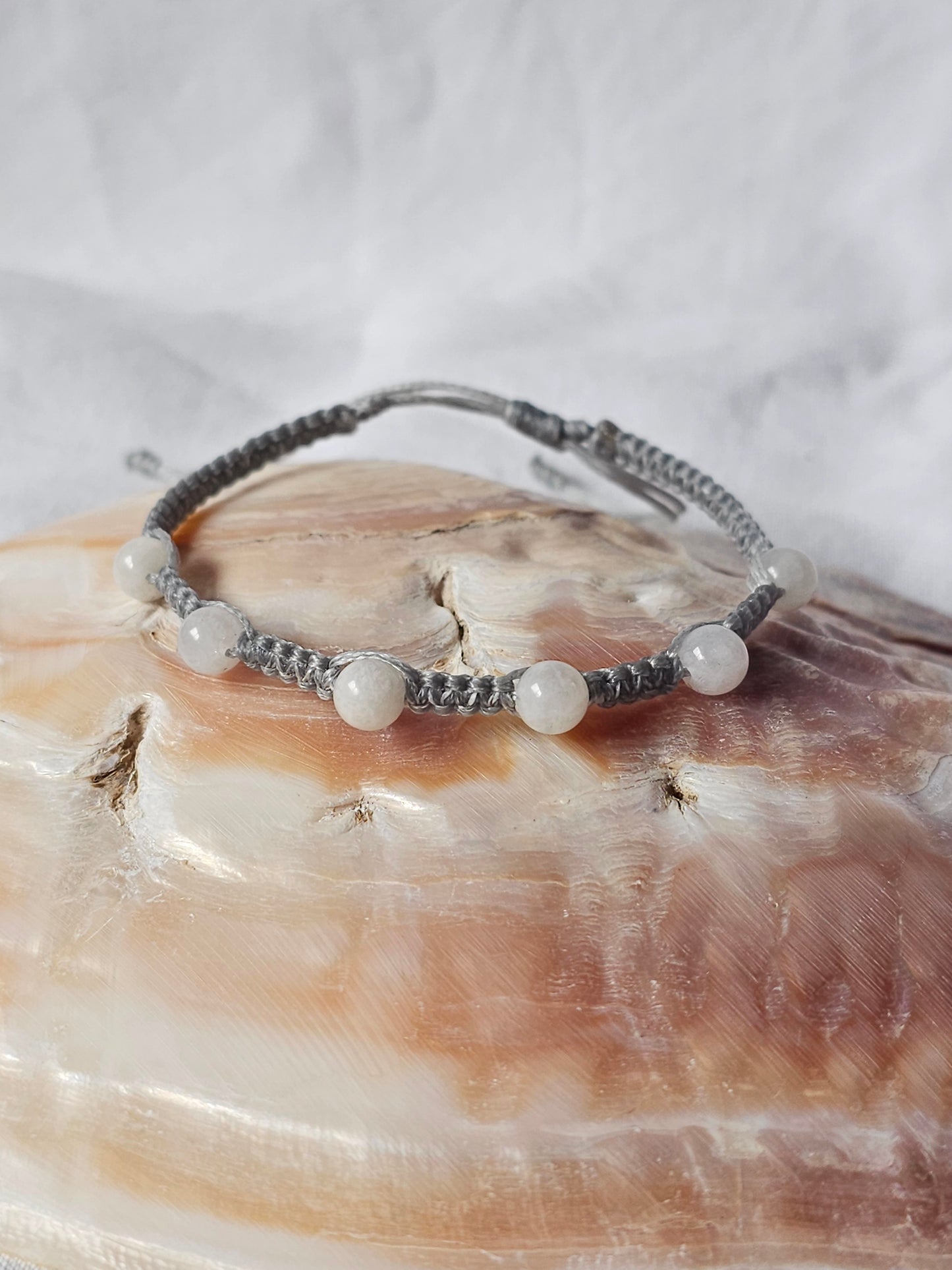 Pulseiras de Pedras Naturais em Macramé (Várias)