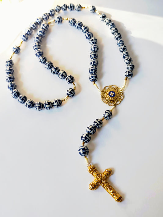 Terço Alma Portuguesa - Terço em Porcelana