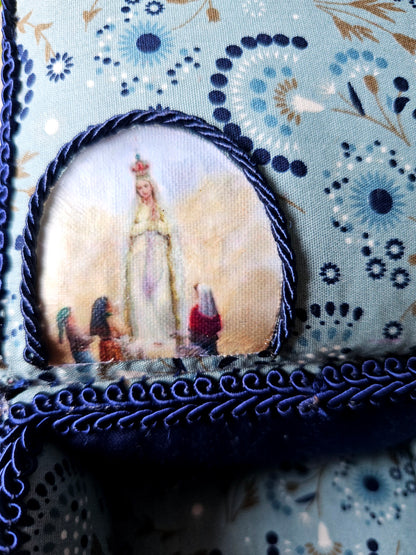Caixinha Artesanal com Nossa Senhora de Fátima