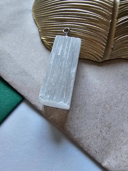 Pendente em Selenite