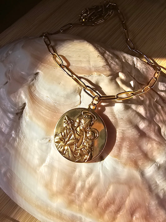 Colar com medalhão  de Santo António