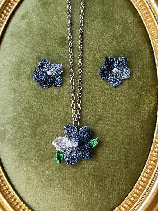 Conjunto Flor Cinza em croché